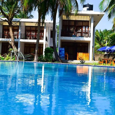 High Park Hotel Nilaveli Ngoại thất bức ảnh