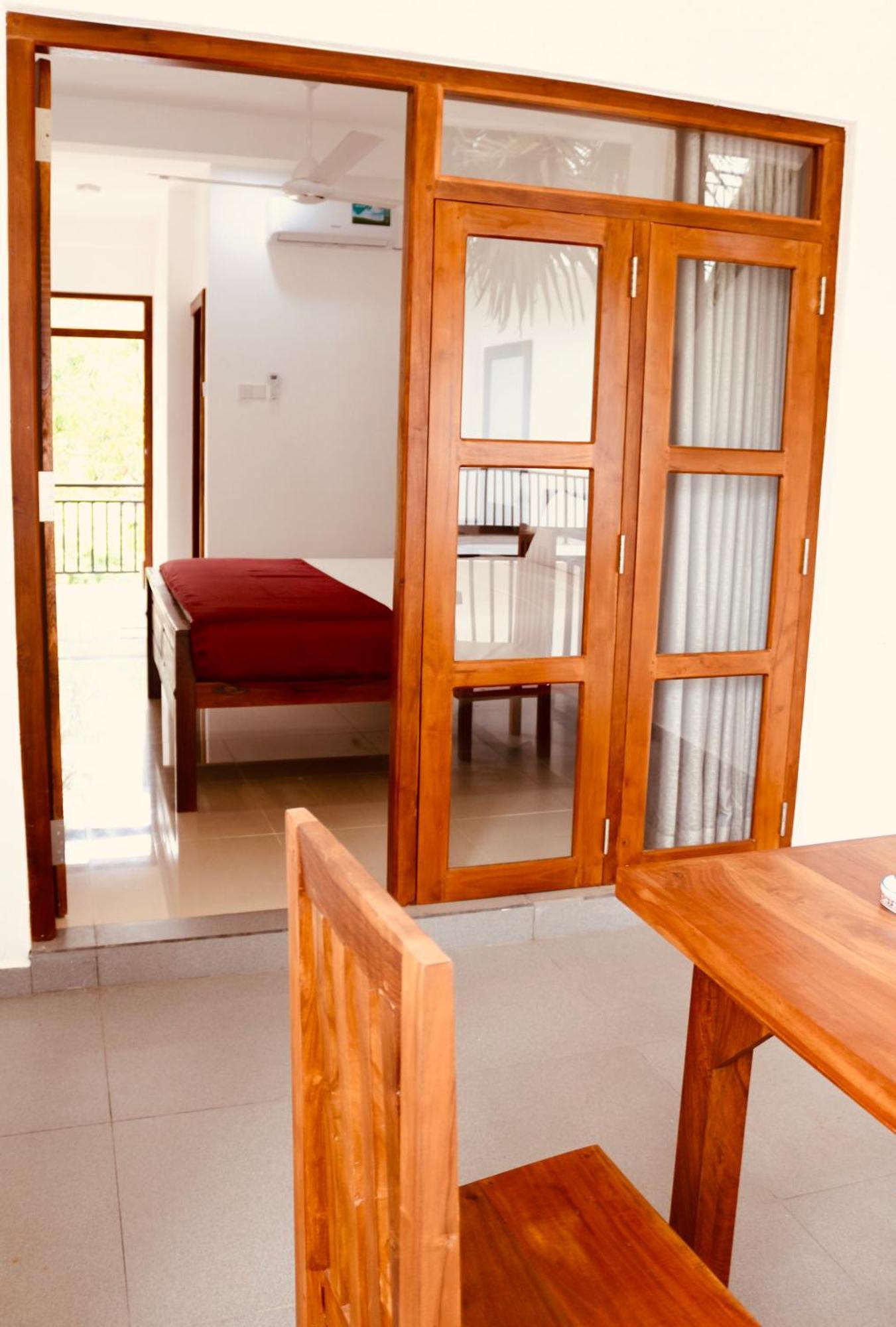 High Park Hotel Nilaveli Ngoại thất bức ảnh