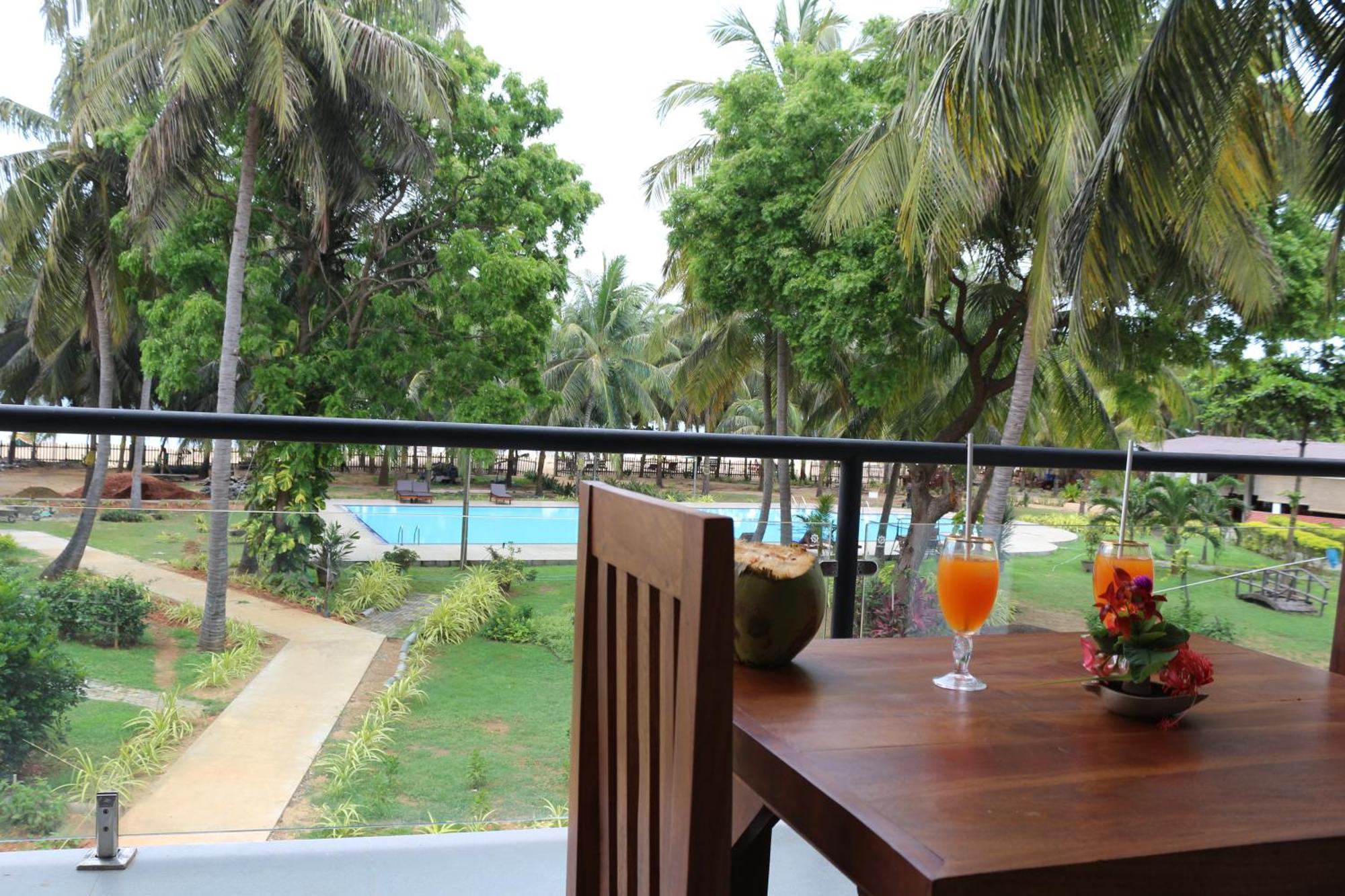 High Park Hotel Nilaveli Ngoại thất bức ảnh