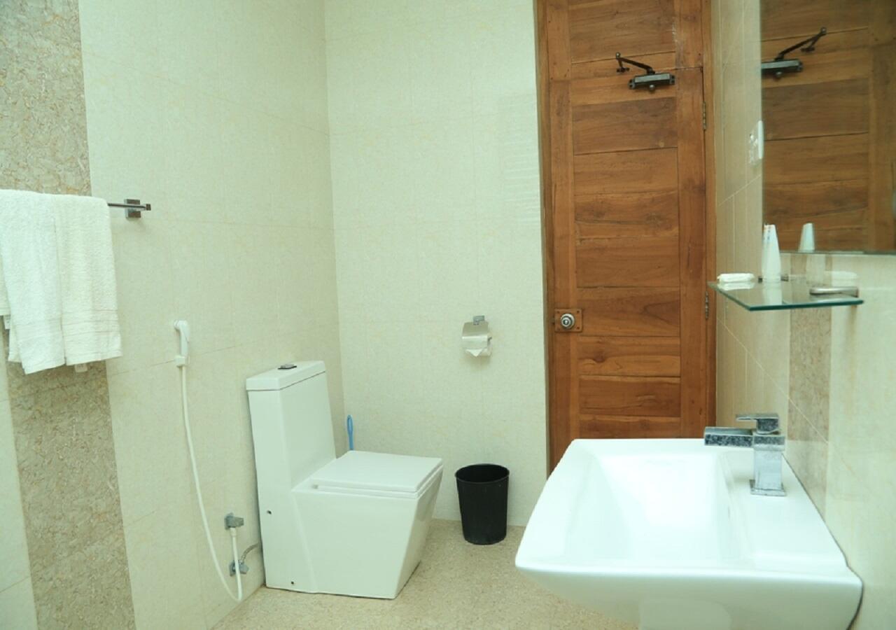 High Park Hotel Nilaveli Ngoại thất bức ảnh